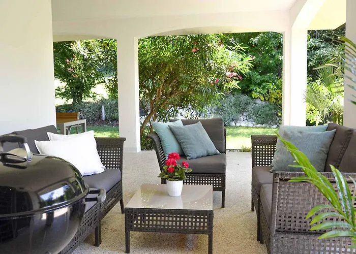 Italia Living Villa