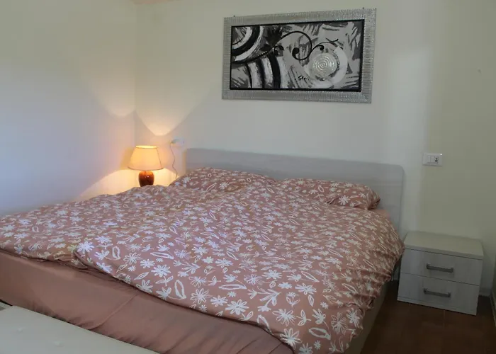 Dijana'S Haus