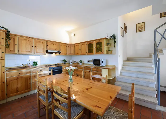 Residenza Le Paolette Con Piscina
